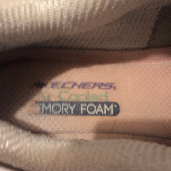 Skechers D' Lite Women's Size 12 Athletic Sneakers Shoes Lace Up Gray White - Picture 9 of 10